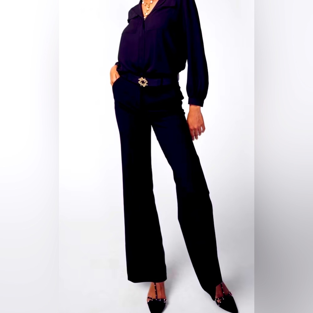 EUC - White House Black Market, modern boot cut trouser